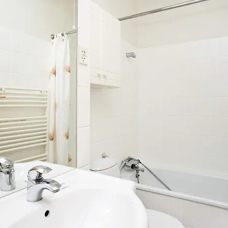 Appartement Lxxxii *